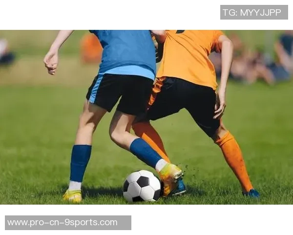 足球比赛中常见的处罚规则解析与应用实例分享